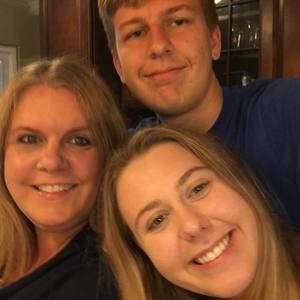 Meet your Posher, Nadine